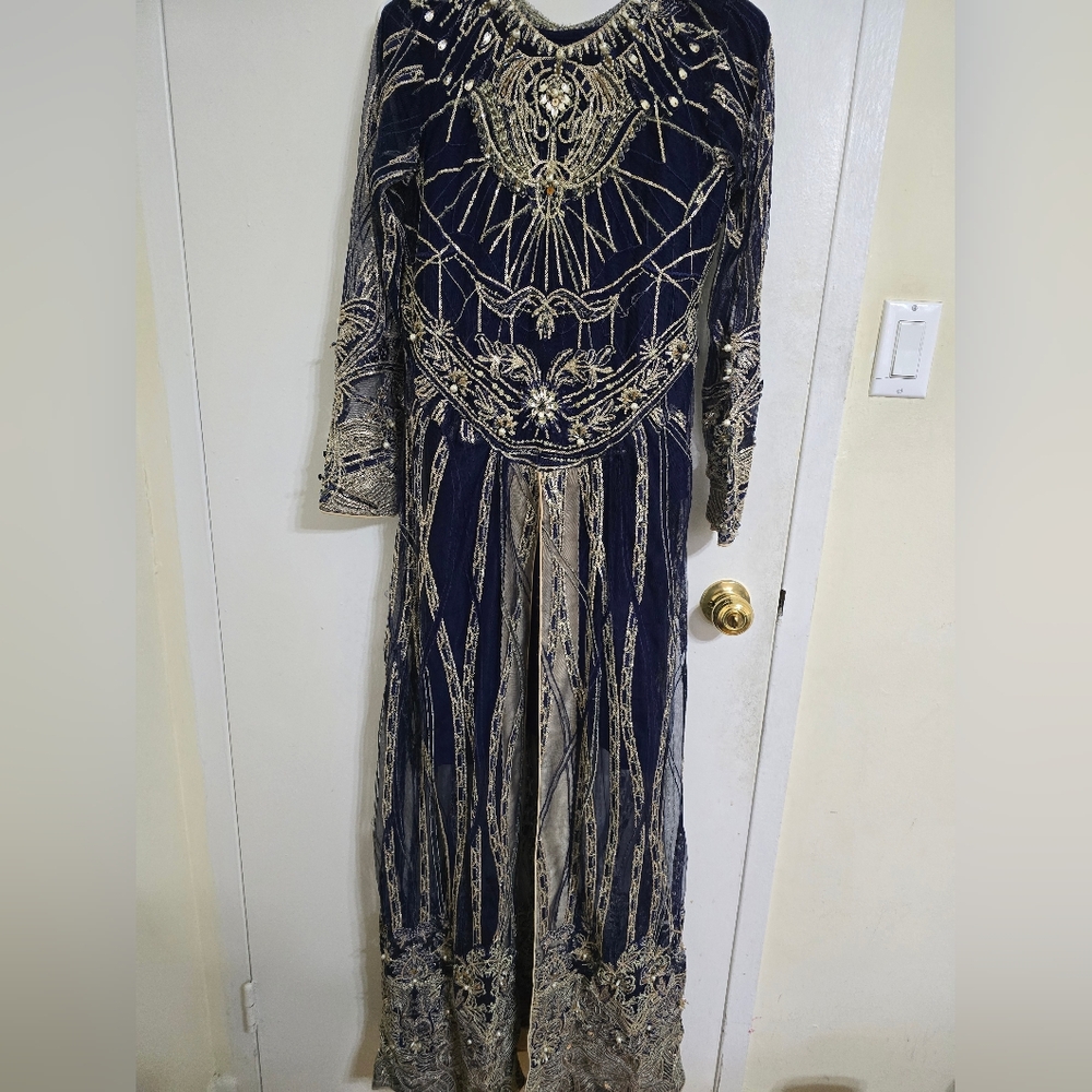 Suffuse navy 3 Pc Suit - Size Small
